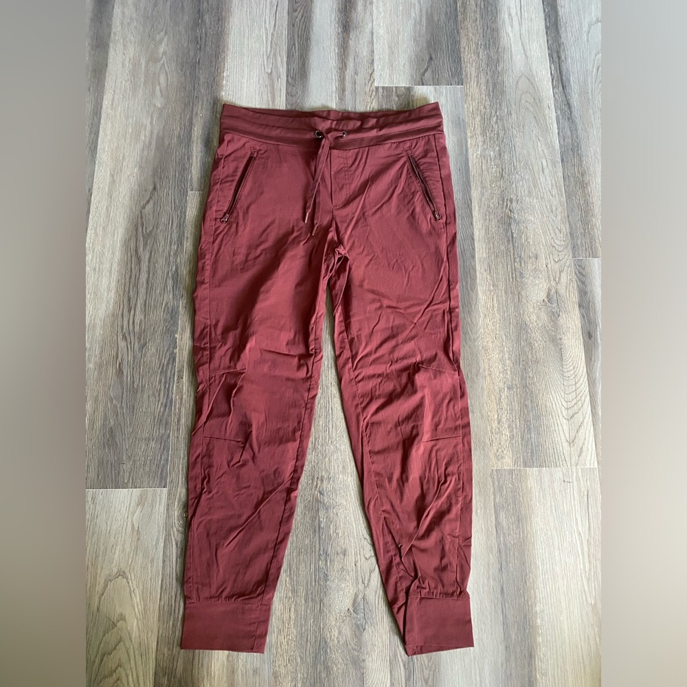 Member’s Mark Woven Trek Joggers